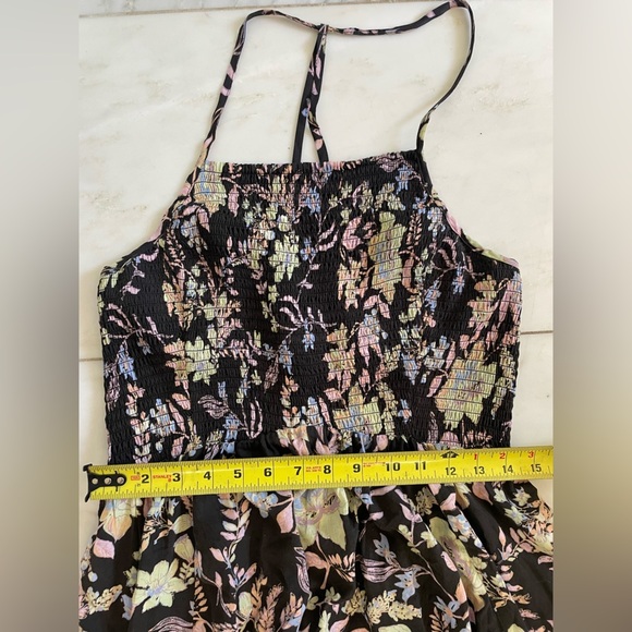 Intimately Free People sz large dark gray w/ floral print strappy smocked maxi - Picture 8 of 10